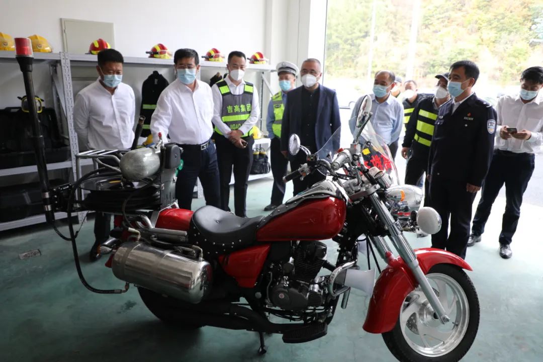 吉高集团领导班子督导高速公路安全生产、疫情防控及保通保畅工作3.jpg
