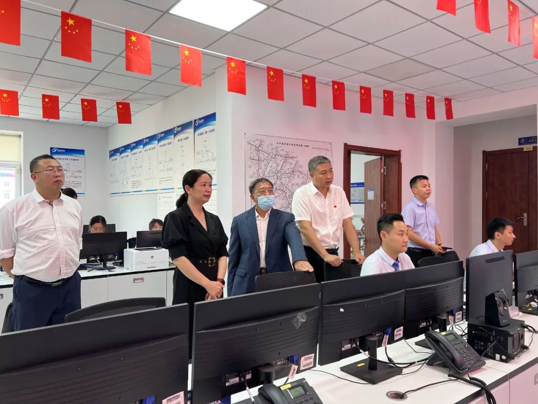 吉高集团领导班子督导高速公路安全生产、疫情防控及保通保畅工作5.jpg