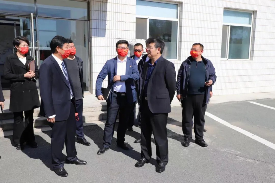 郝晶祥董事长赴集团运营事业部客服中心调研慰问一线干部职工4.jpg