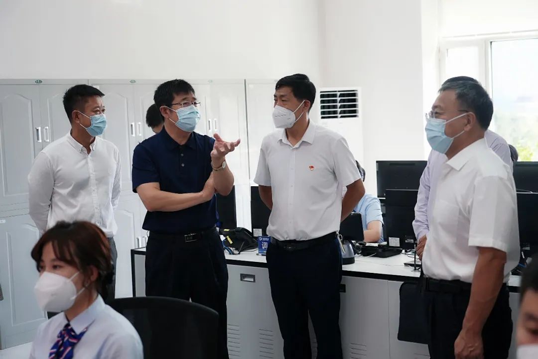 吉高集团领导督导“中秋”假期高速公路保通保畅工作1.jpg