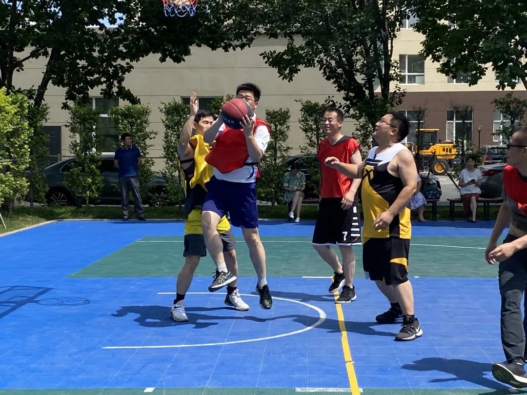 炎炎夏日 “篮”不住的激情——2021年集团总部三人制篮球比赛圆满结束3.jpg