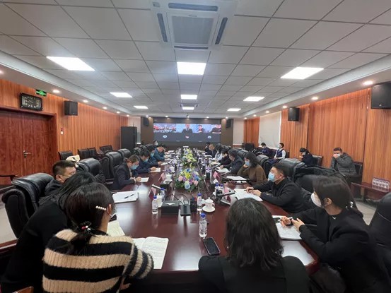 吉高集团未雪绸缪 全员在岗 全力迎战全省高速公路新一轮强降雪1.jpg