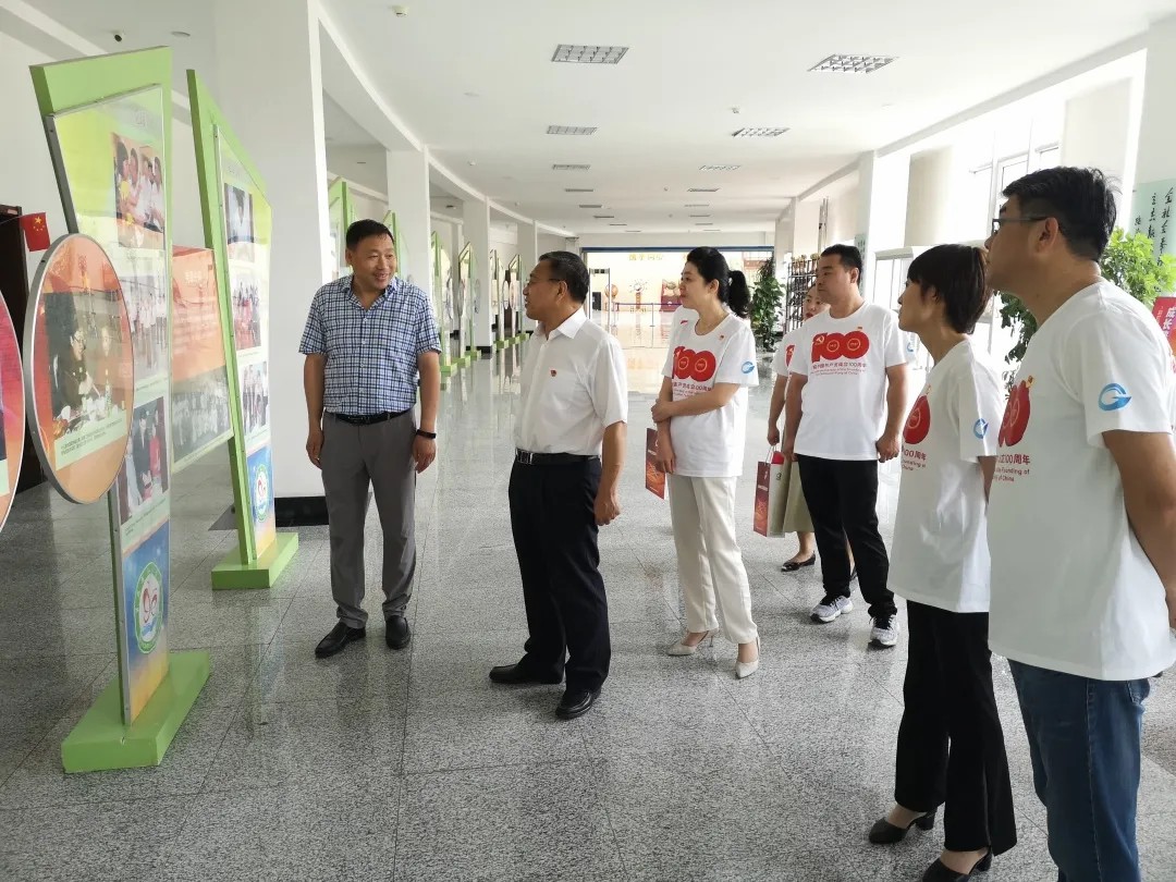 践行社会责任 彰显国企担当 吉高集团走进吉林省孤儿学校开展“我为群众办实事”捐赠活动8.jpg