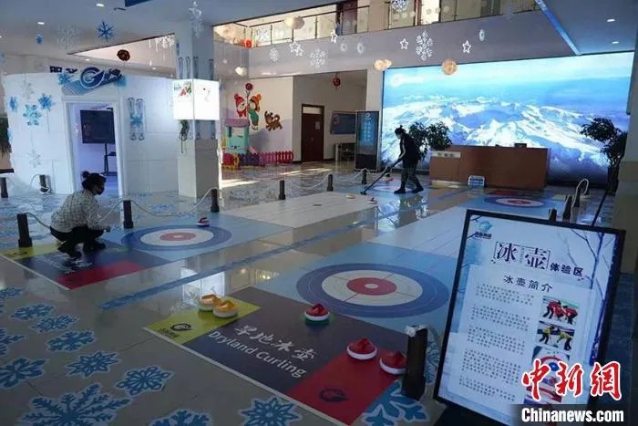 吉林冰雪产业的“高速路”：服务区蝶变旅途“新景点”2.jpg