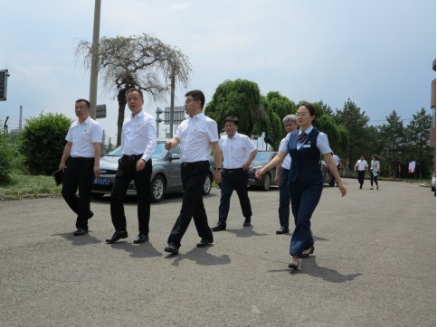 深挖潜力 激发动力 充分发挥党员先锋模范带头作用1.jpg